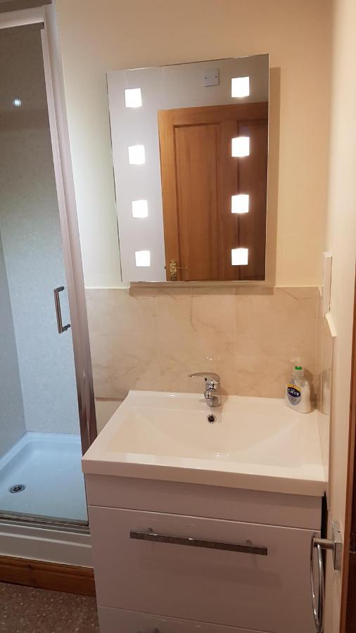 Modern 1 Bed Apartment Close To Campbeltown Exterior foto